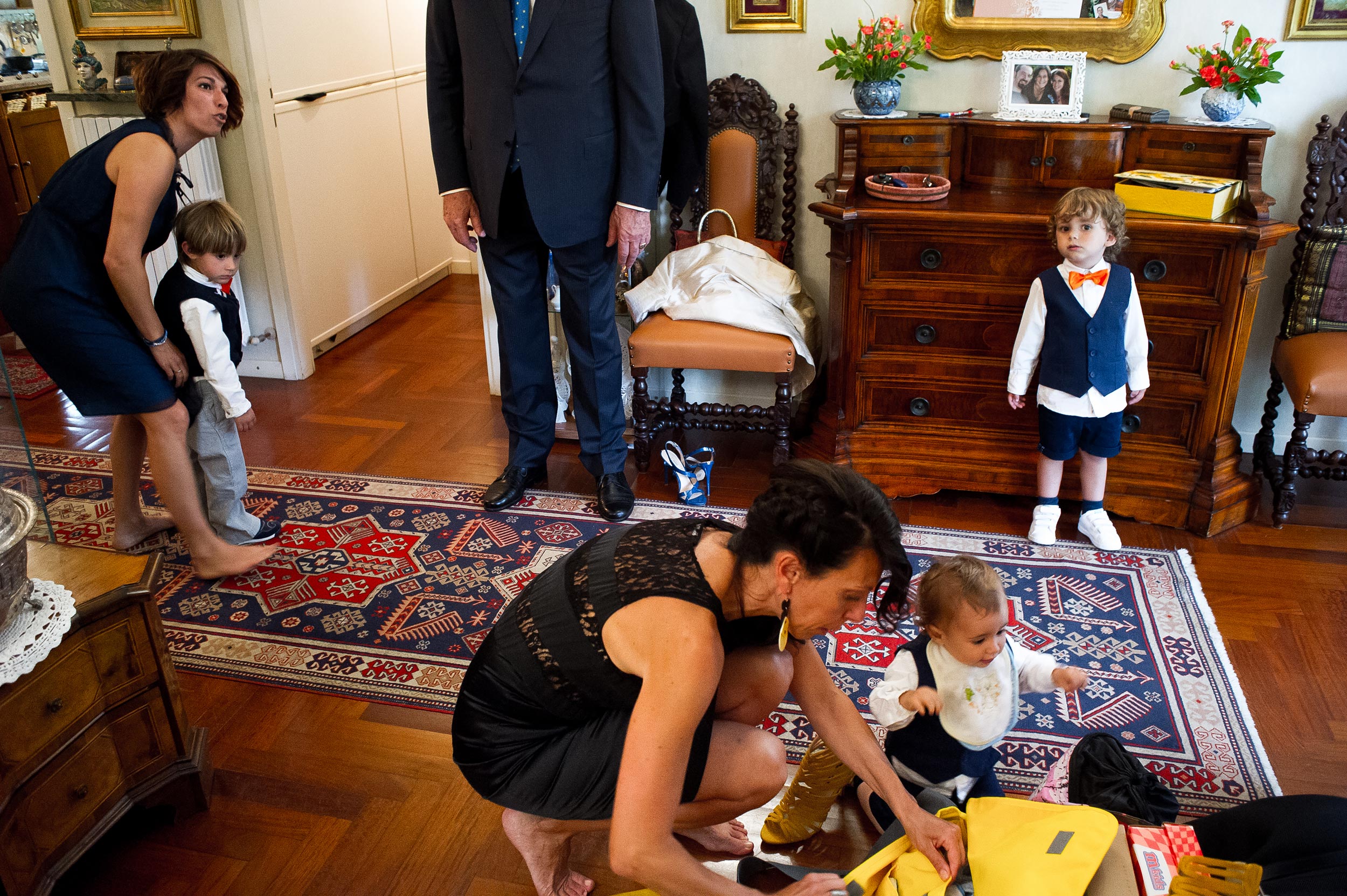 dealing with kids at wedding